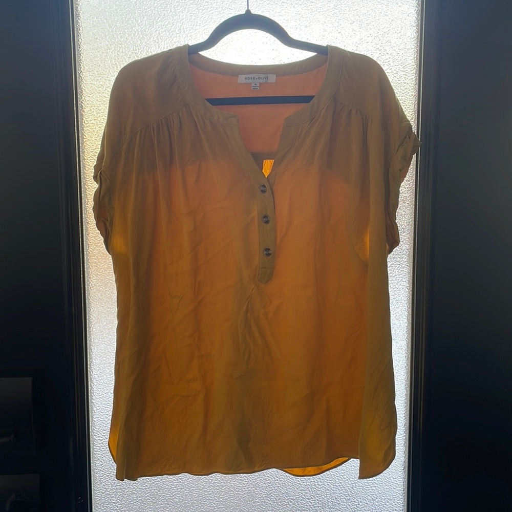Mustard yellow top